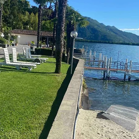 Apartment Holiday On The Lake Lugano 2 *